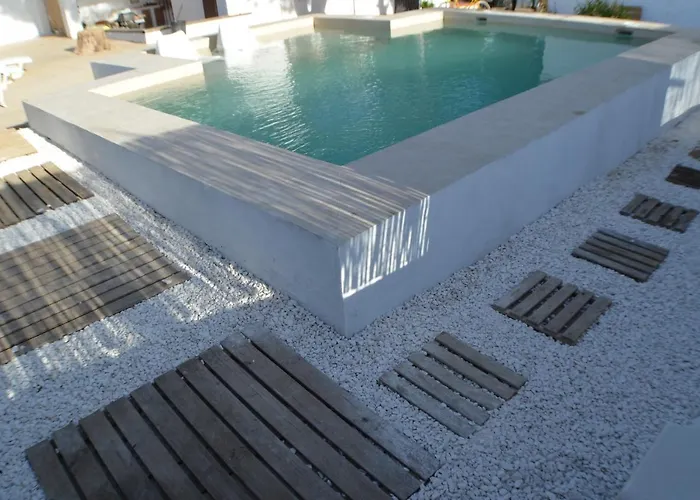 La Estrella - Piscina Privada